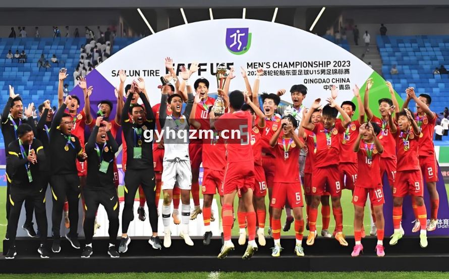 极速电竞 · 2026秋季电竞外设盘点：五款键鼠耳机显示器实测榜单